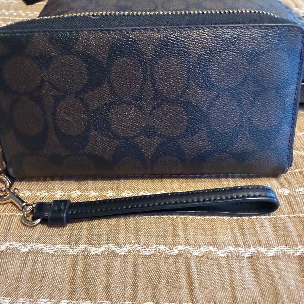 Coach Black and Brown Wristlet